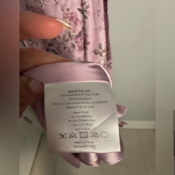 V. Chapman Cecilia Gown in Lilac Tapestry Rose/Size 2/XSMALL - Picture 10 of 12